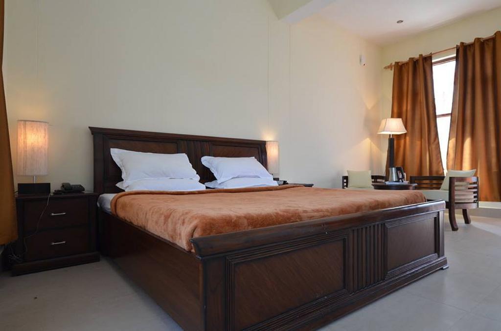 Hotel Deodar Villa 达兰萨拉 客房 照片