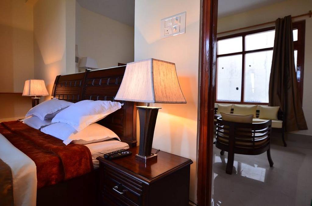 Hotel Deodar Villa 达兰萨拉 客房 照片